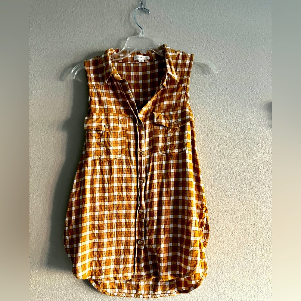 Ultra Flirt Plaid Flannel Sleeveless Button Up Top